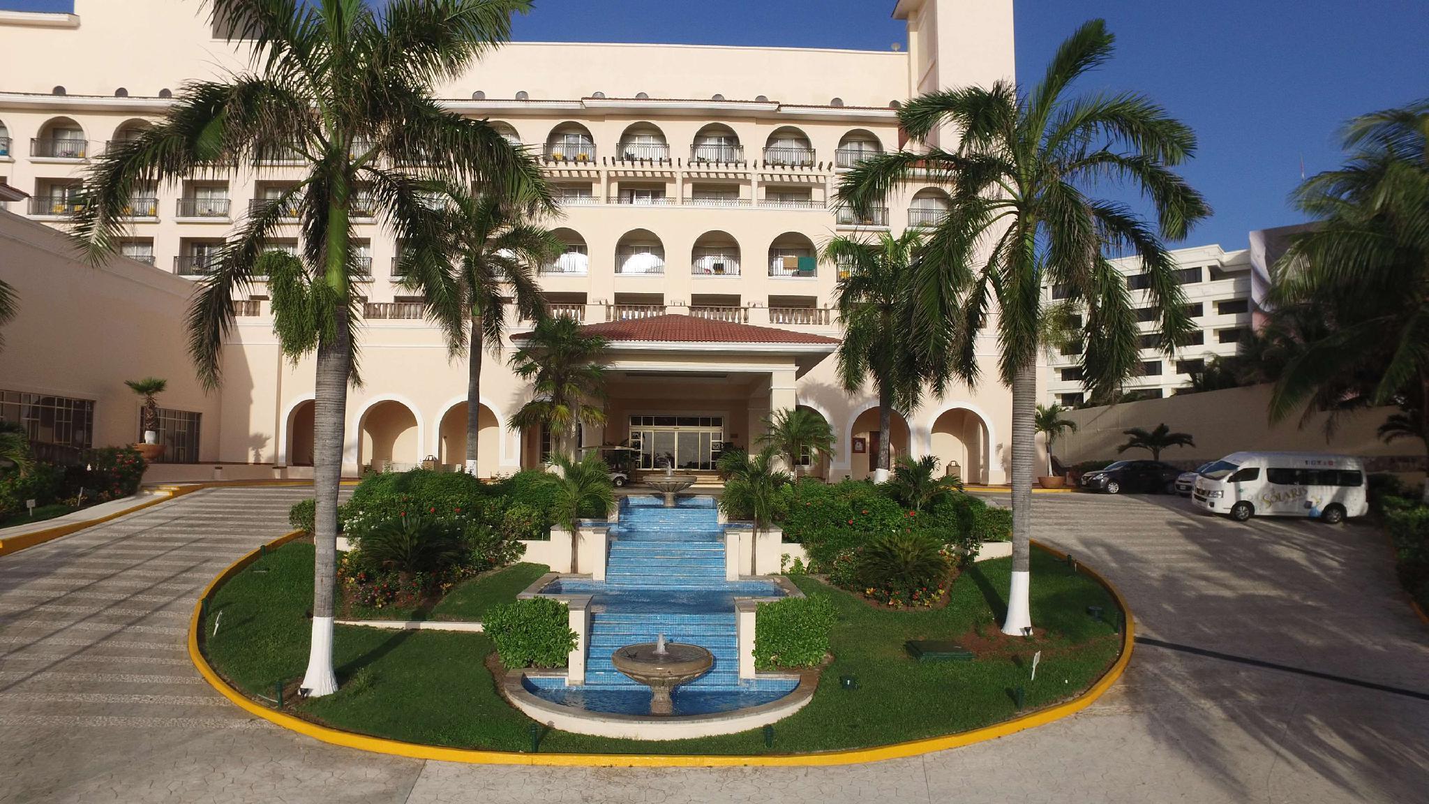 Gr Solaris Cancun Luaran gambar