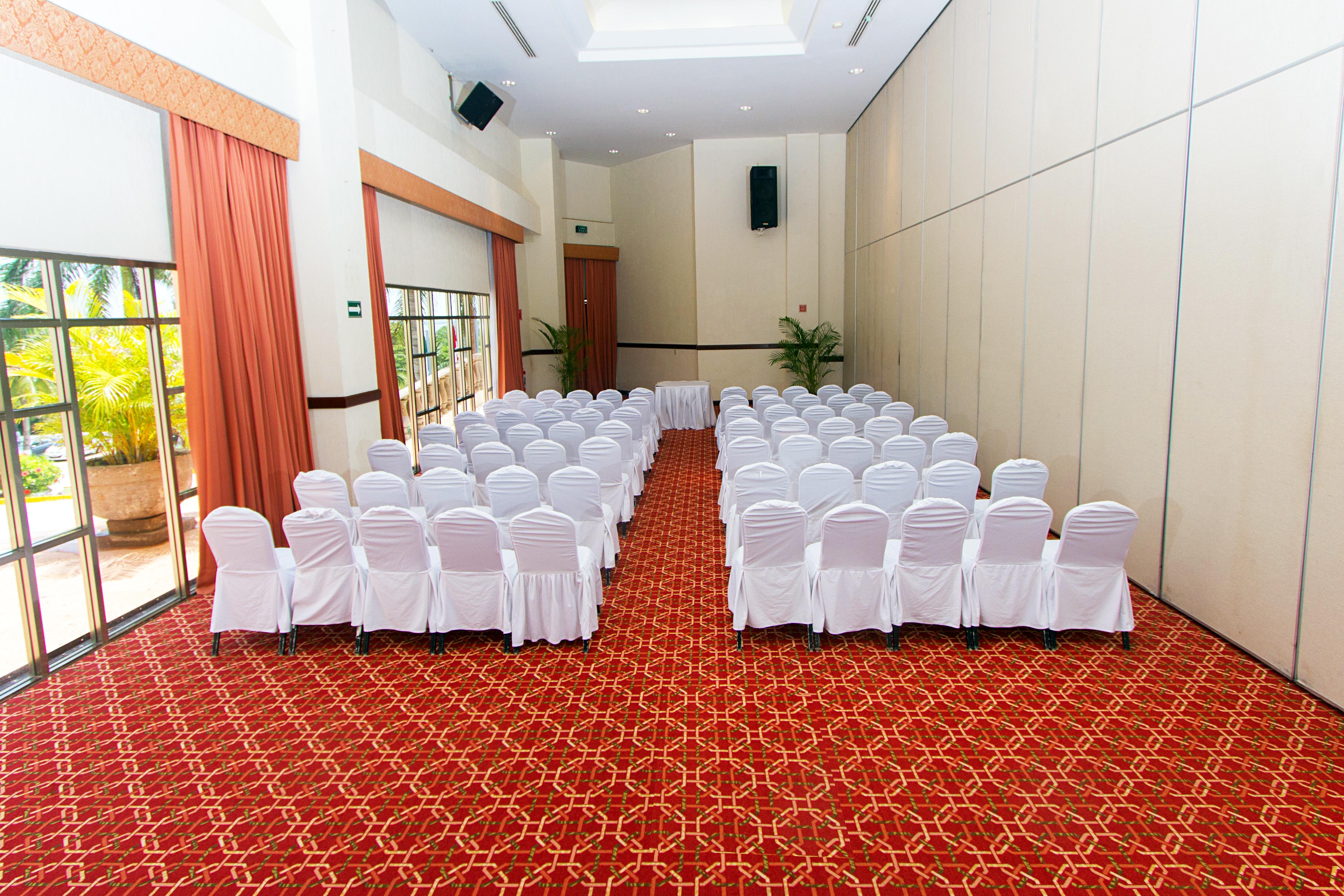 Gr Solaris Cancun Luaran gambar