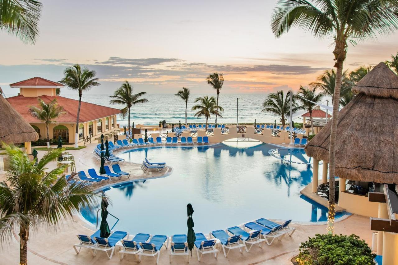 Gr Solaris Cancun Luaran gambar