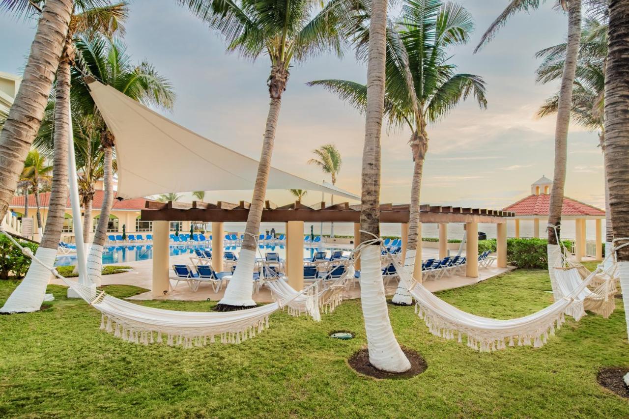 Gr Solaris Cancun Luaran gambar