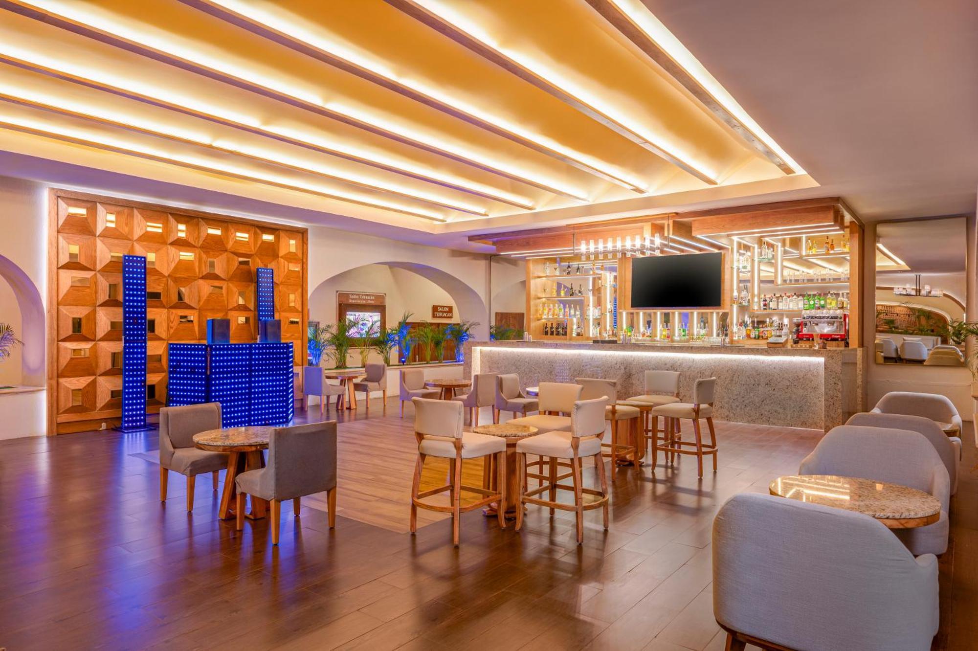 Gr Solaris Cancun Luaran gambar